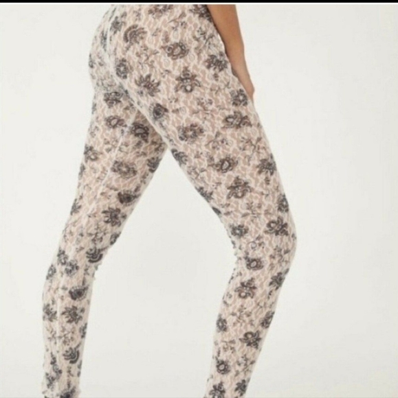 Free People Floral Black and white lace leggings womens medium - Picture 2 of 5
